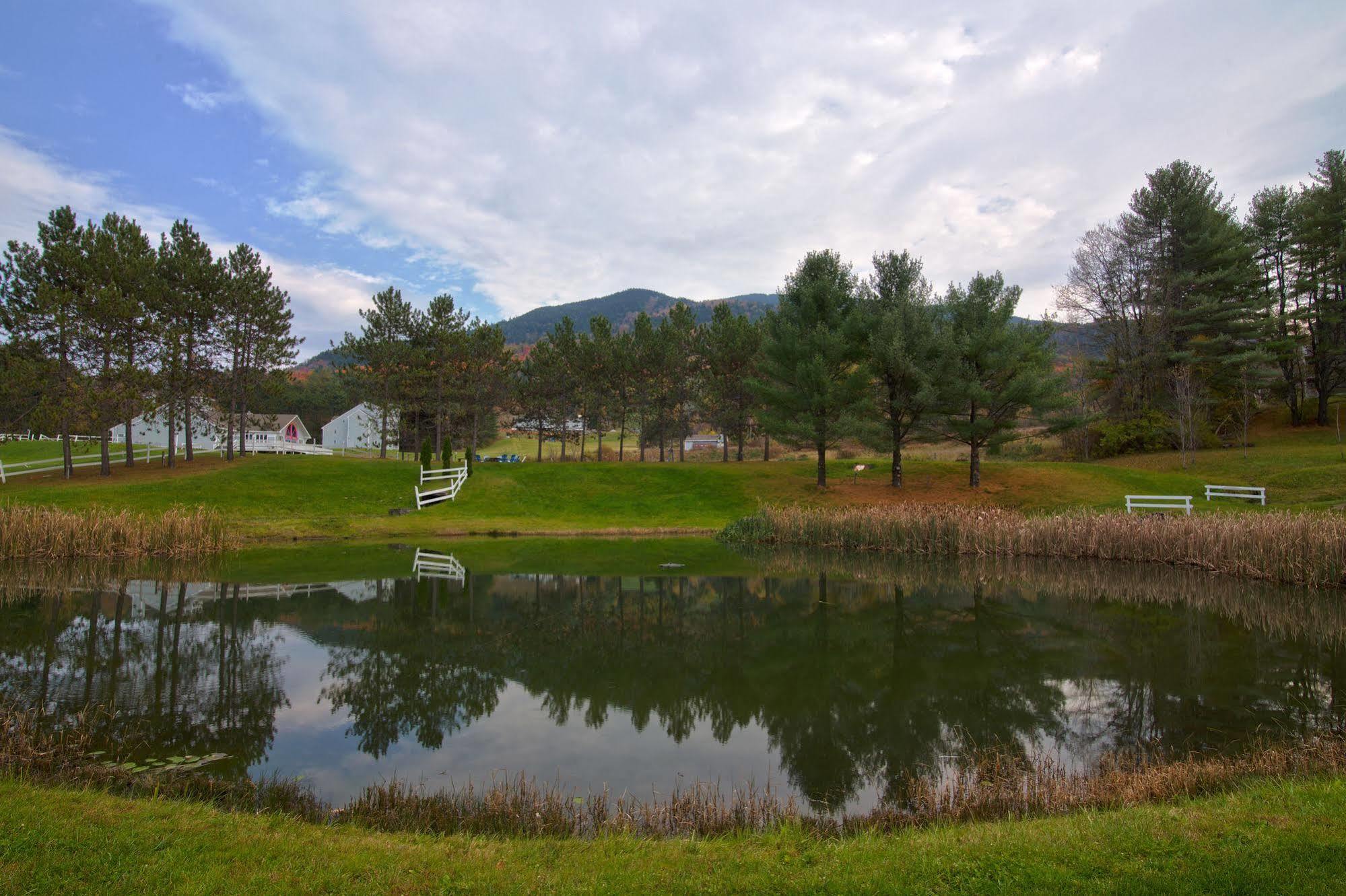 Holiday Inn Club Vacations Mount Ascutney Resort, An Ihg Hotel Brownsville Exterior photo